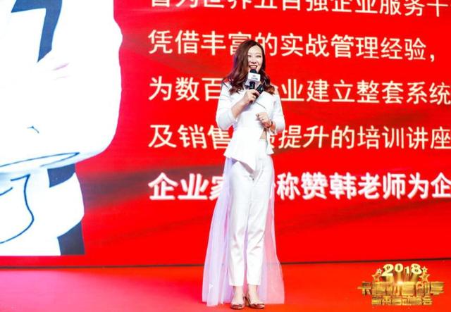 徐鹤宁最新演讲视频揭秘，小巷深处的魅力与特色小店的奇遇