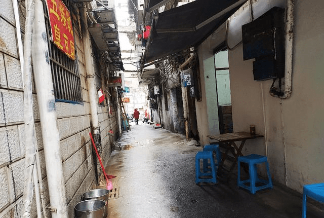 深藏小巷的秘密，实时监测十二月特色小店的探秘之旅