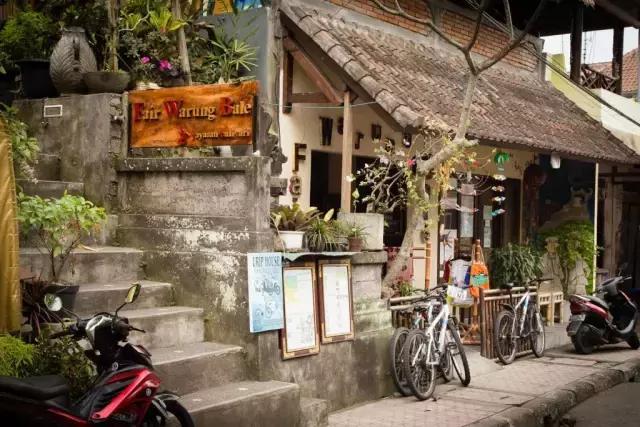 亚少赛期间隐藏的特色小店揭秘，巷弄深处的惊喜探索