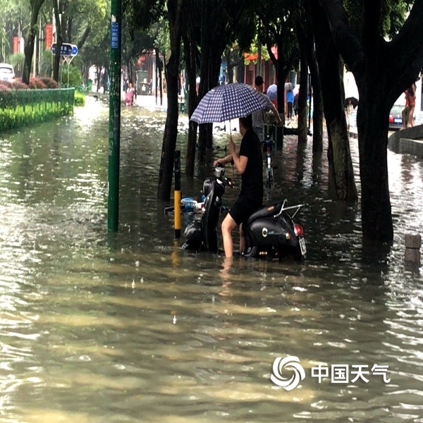 桂林突发特大暴雨，桂林暴雨再次来袭 