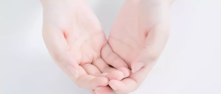 脚板心掉皮困扰揭秘，解决方法全攻略